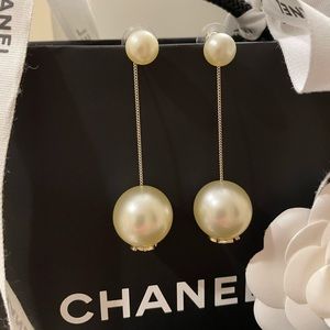 Chanel Pearl Drop CC Dangle Gold Earrings NEW